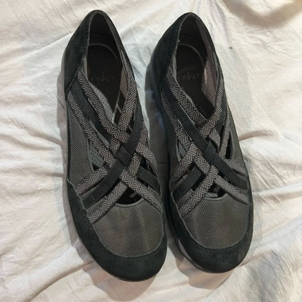 Dansko Gray Flats Modern Comfort Design